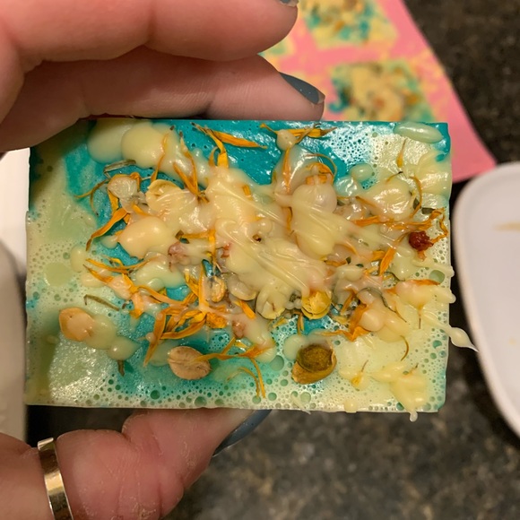 Homemade organic goats milk bar soaps Cozy Cottage scent - Picture 5 of 7